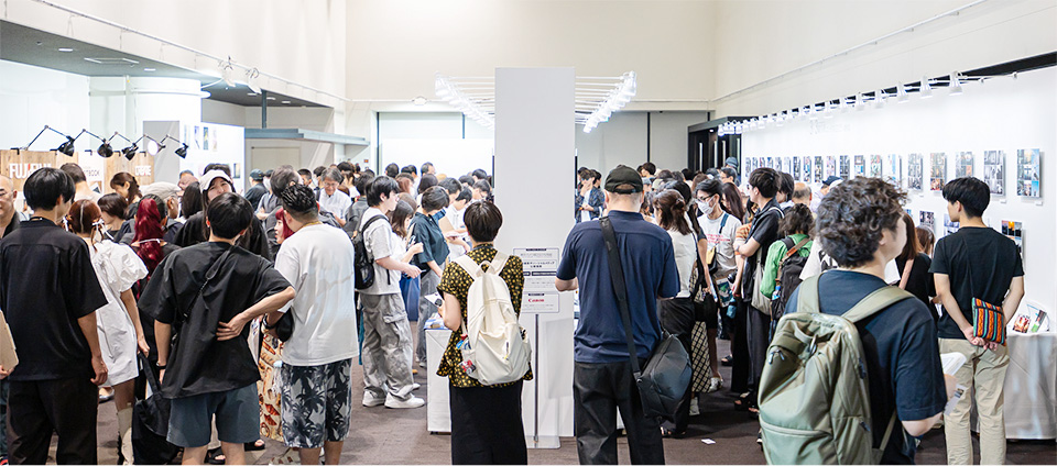 前年比＋40%で2万人超を動員：東京カメラ部 2025写真展『つながる世界。』を開催しました