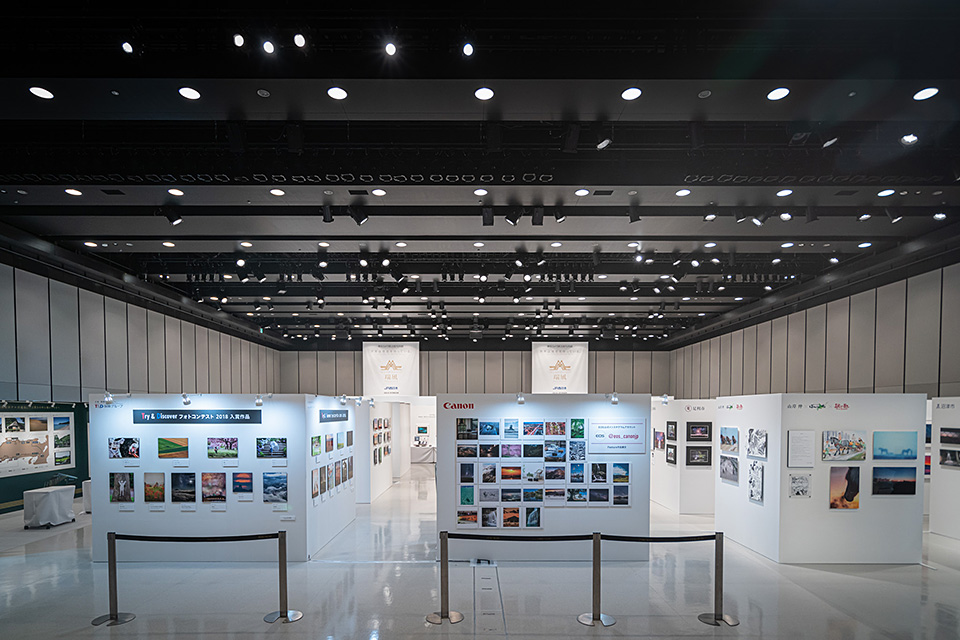 写真展の様子：東京カメラ部2019写真展