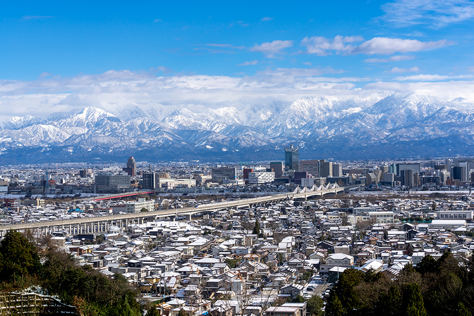 「呉羽山公園展望台」の作品
