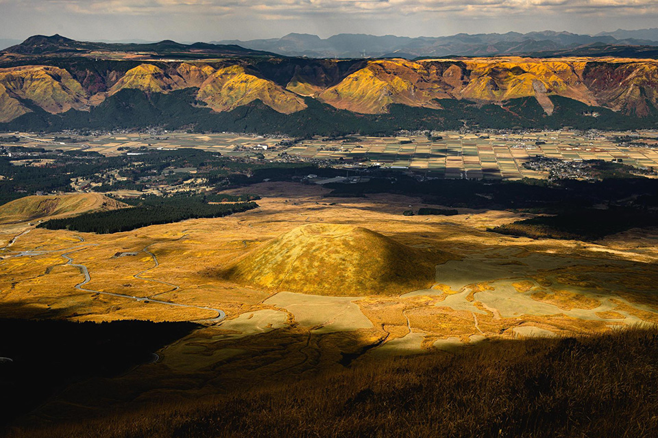 「阿蘇」の作品